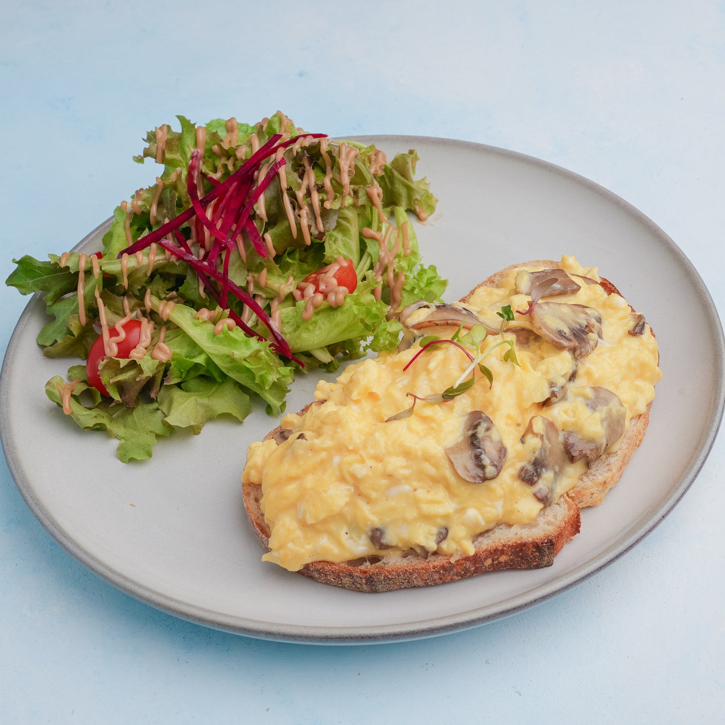 mushroom and cheese scramble